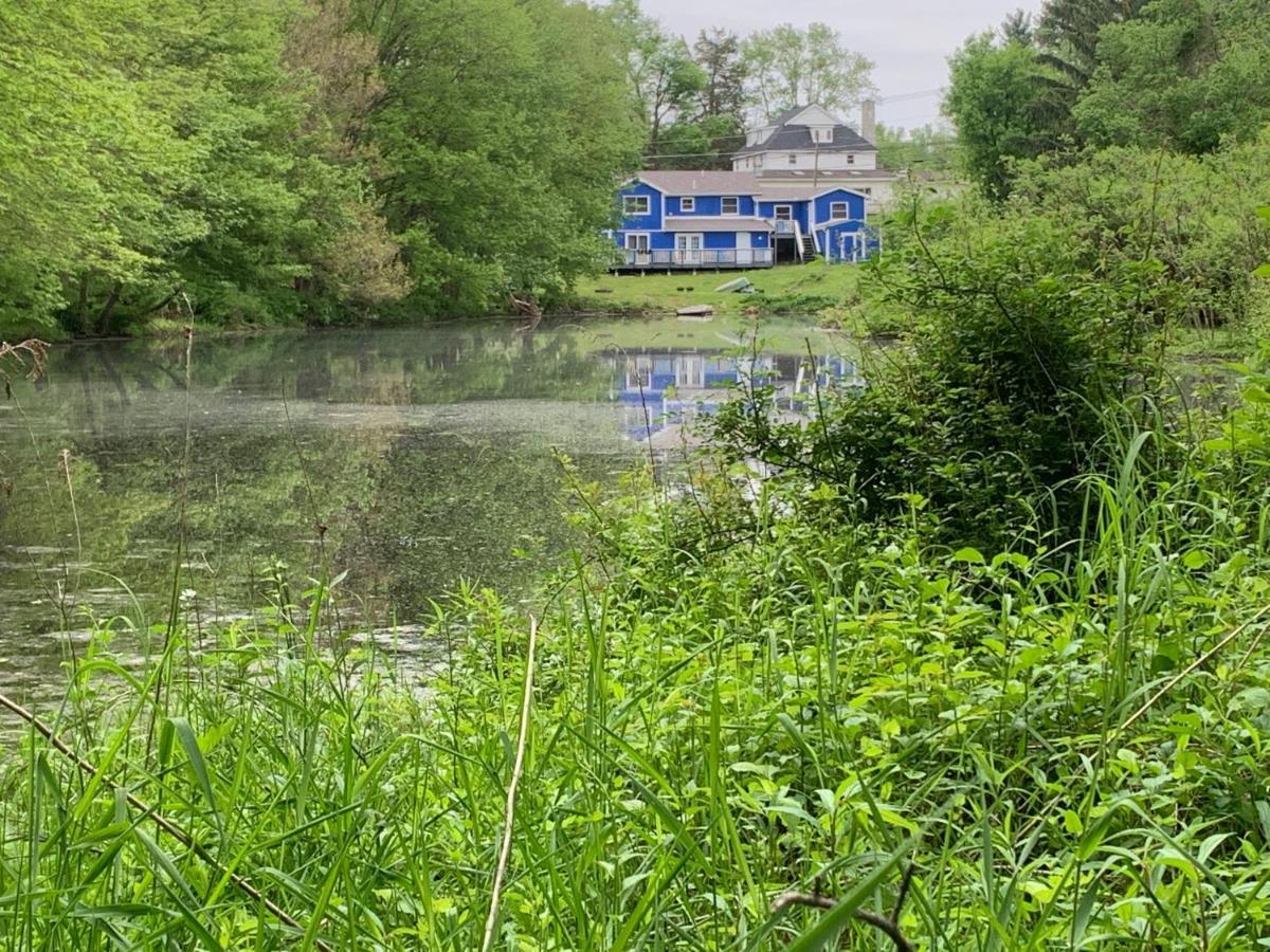 Gorgeous Poconos Springtime By The Lake! Henryville 外观 照片